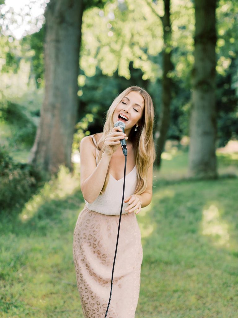 Sängerin singt zur Hochzeit in Hamburg